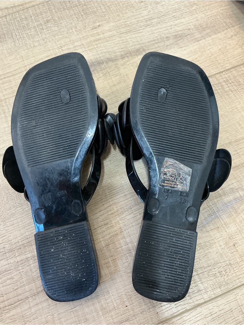 Jeffrey Campbell Black Floral Applique Slide Sandals - Picture 2 of 2